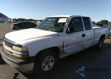 2002 Chevrolet Silverado 1500 z USA, uszkodzony, nr VIN 2GCEC19V621309531